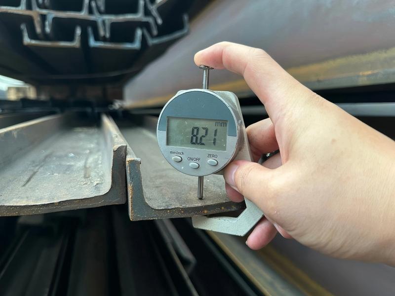 carbon U channel measurement