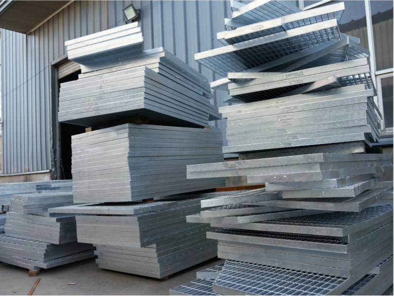 Hot-dip galvanized grating plant